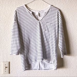 H&M L.O.G.G. Small 3/4 Sleeve Striped Vneck Top